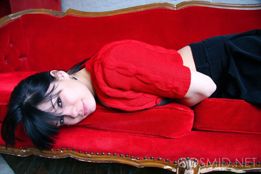 Jennique On A Red Couch 008